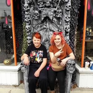 Meet your Posher, Emma